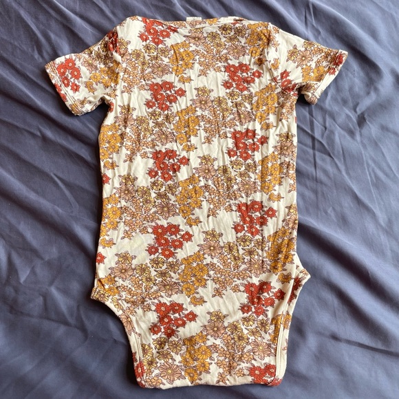 Kate Quinn 18-24 Month Short Sleeve Bamboo Bodysuit Wildflower Print - Picture 2 of 6